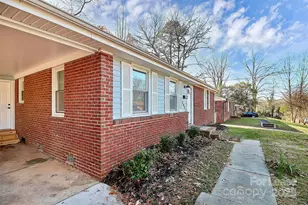 2921 Ravencroft Dr, Charlotte, NC 28208 - Photo 31