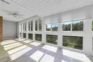 110 Lakeview Ct, Brevard, NC 28712 - Photo 13