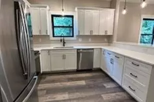 203 2 S Oconeechee Ave, Black Mountain, NC 28711 - Photo 9