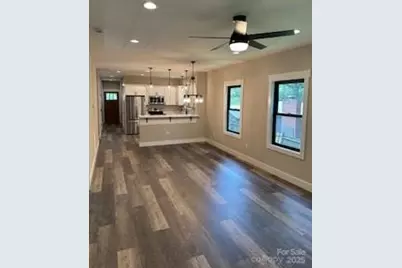 203 2 S Oconeechee Avenue, Black Mountain, NC 28711 - Photo 7