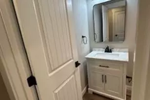 203 2 S Oconeechee Ave, Black Mountain, NC 28711 - Photo 17