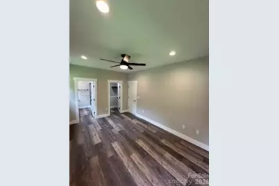 203 2 S Oconeechee Avenue, Black Mountain, NC 28711 - Photo 11