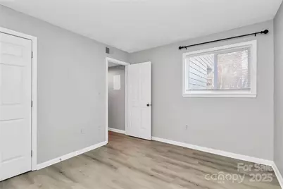 427 W 8th Street, Charlotte, NC 28202 - Photo 29