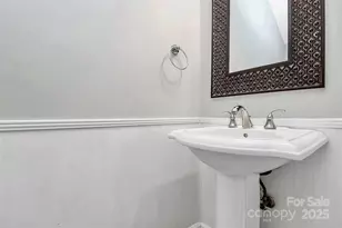 427 W 8th St, Charlotte, NC 28202 - Photo 19