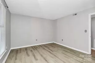 427 W 8th St, Charlotte, NC 28202 - Photo 31