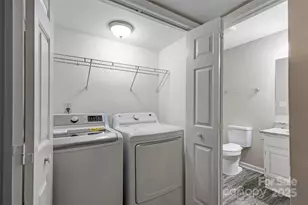 5867 Harris Grove Ln, Charlotte, NC 28212 - Photo 15