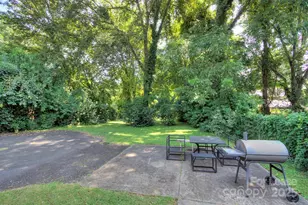 629 Grandin Rd, Charlotte, NC 28208 - Photo 29