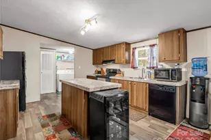 221 Turkey Pen Gap Rd, Horse Shoe, NC 28742 - Photo 3