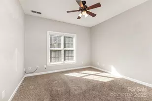 8572 Highland Glen Dr, Charlotte, NC 28269 - Photo 15