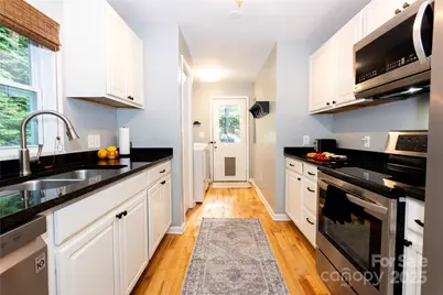 608 Hiawassee Avenue, Black Mountain, NC 28711 - Photo 13