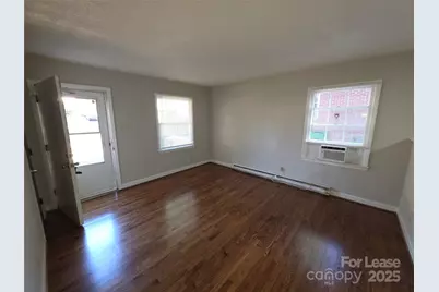 2921 Coronet Way, Charlotte, NC 28208 - Photo 3