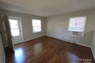 2921 Coronet Way, Charlotte, NC 28208 - Photo 3