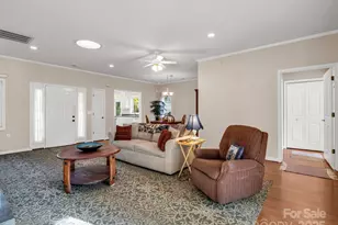 276 Cambridge Dr, Brevard, NC 28712 - Photo 5