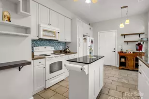 276 Cambridge Dr, Brevard, NC 28712 - Photo 9