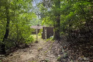 812 Crab Creek Rd, Hendersonville, NC 28739 - Photo 25