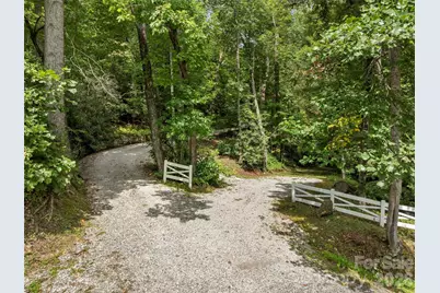 812 Crab Creek Road, Hendersonville, NC 28739 - Photo 31