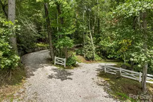 812 Crab Creek Rd, Hendersonville, NC 28739 - Photo 31