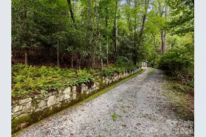812 Crab Creek Road, Hendersonville, NC 28739 - Photo 19