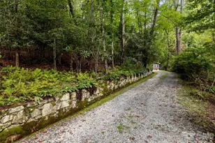 812 Crab Creek Rd, Hendersonville, NC 28739 - Photo 19