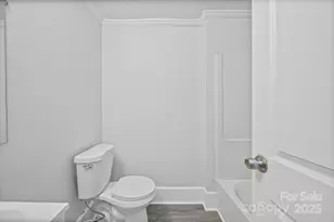 1426 Beechwood Dr, Gastonia, NC 28052 - Photo 9