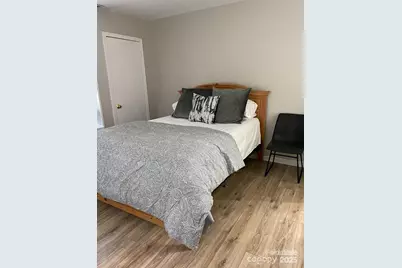 11421 Kingfisher Drive, Charlotte, NC 28226 - Photo 9