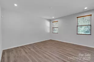 9518 Harvard Oak Ct, Charlotte, NC 28269 - Photo 9