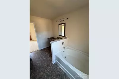 6935 Nathan Drive, Charlotte, NC 28269 - Photo 11