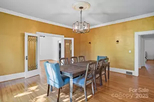 504 S York St, Gastonia, NC 28052 - Photo 15