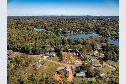 323 Harbor View Drive, Cherryville, NC 28021 - Photo 3