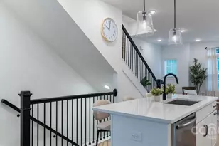 2713 Rozzelles Ferry Rd, Charlotte, NC 28208 - Photo 5