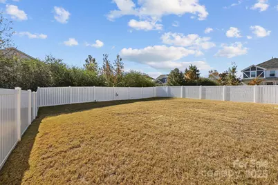 9102 Buckley Court, Charlotte, NC 28269 - Photo 37