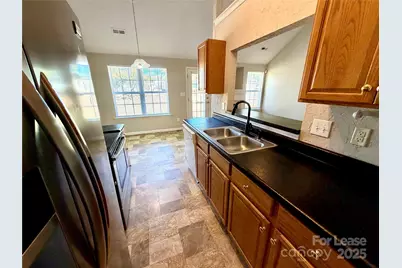 910 Rucker Cliff Drive, Charlotte, NC 28214 - Photo 9