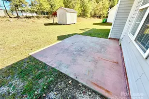 910 Rucker Cliff Dr, Charlotte, NC 28214 - Photo 19