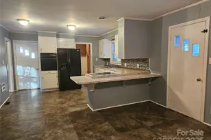 979 Meadowbrook Rd, Chester, SC 29706 - Photo 7