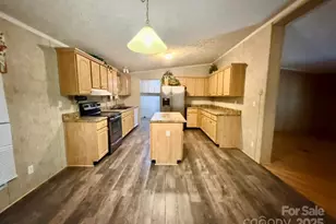 1409 Clayton Dr, Chester, SC 29706 - Photo 9