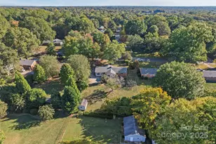 7526 Candis Dr, Charlotte, NC 28212 - Photo 39