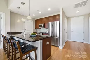 701 Royal Ct, Charlotte, NC 28202 - Photo 11