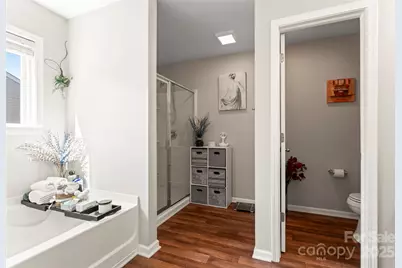 14422 Lake Crossing Drive, Charlotte, NC 28278 - Photo 11