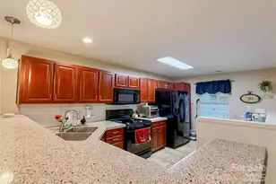 8640 Robinson Forest Dr, Charlotte, NC 28277 - Photo 21