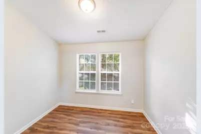 1626 Oakdale Green Drive, Charlotte, NC 28216 - Photo 13