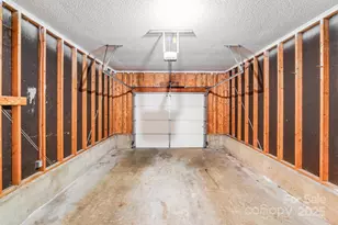 1626 Oakdale Green Dr, Charlotte, NC 28216 - Photo 21