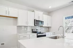 815 Adelston Ln, Asheville, NC 28804 - Photo 7