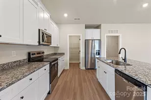 4025 Bolo Dr, Charlotte, NC 28215 - Photo 13