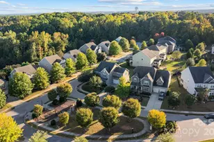 2005 Brightflower Ln, York, SC 29745 - Photo 5