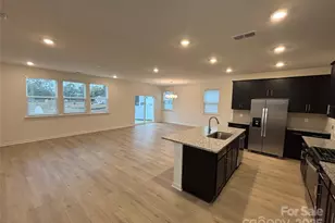 529 Ramona St, York, SC 29745 - Photo 3