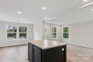 39 Cherokee Rd, Asheville, NC 28806 - Photo 9