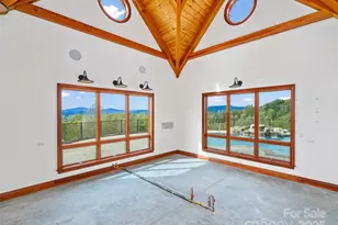 946 Ridge Rd, Green Mountain, NC 28740 - Photo 25