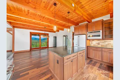 946 Ridge Road, Green Mountain, NC 28740 - Photo 17