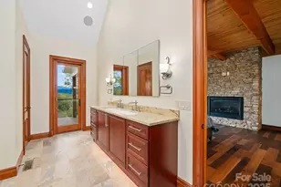 946 Ridge Rd, Green Mountain, NC 28740 - Photo 21