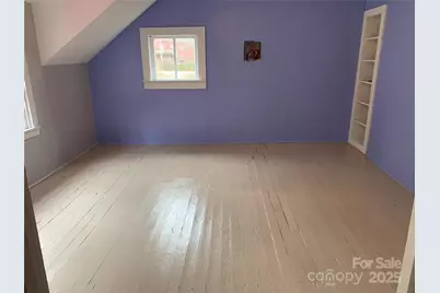 37 S US 19E Highway, Newland, NC 28657 - Photo 15